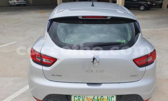 Sayi Na hannu Renault Clio Silver Mota in Maseru a Maseru Sayi Na hannu Renault Clio Silver Mota in Maseru a Maseru