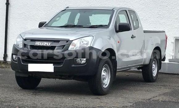اشتري مستعمل Isuzu D–MAX Silver سيارة في Butha Buthe في Butha-Buthe اشتري مستعمل Isuzu D–MAX Silver سيارة في Butha Buthe في Butha-Buthe
