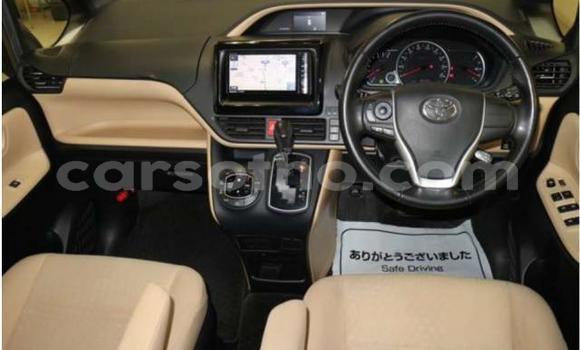 اشتري مستعمل Toyota Noah Other سيارة في Butha Buthe في Butha-Buthe اشتري مستعمل Toyota Noah Other سيارة في Butha Buthe في Butha-Buthe