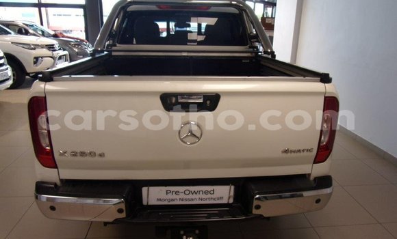 اشتري مستعمل Mercedes-Benz 250 White سيارة في Maseru في Maseru اشتري مستعمل Mercedes-Benz 250 White سيارة في Maseru في Maseru