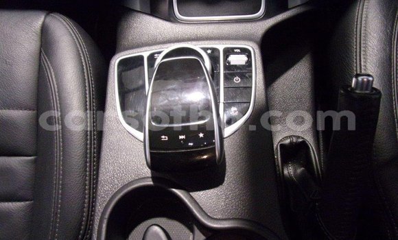 اشتري مستعمل Mercedes-Benz 250 White سيارة في Maseru في Maseru اشتري مستعمل Mercedes-Benz 250 White سيارة في Maseru في Maseru