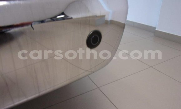 اشتري مستعمل Mercedes-Benz 250 White سيارة في Maseru في Maseru اشتري مستعمل Mercedes-Benz 250 White سيارة في Maseru في Maseru