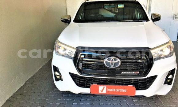Sayi Na hannu Toyota Hilux Brown Mota in Maseru a Maseru Sayi Na hannu Toyota Hilux Brown Mota in Maseru a Maseru