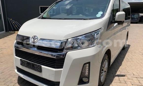 اشتري مستعمل Toyota Hiace White سيارة في Maseru في Maseru اشتري مستعمل Toyota Hiace White سيارة في Maseru في Maseru