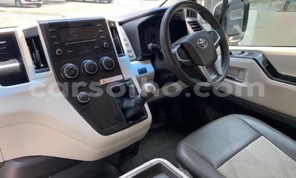 اشتري مستعمل Toyota Hiace White سيارة في Maseru في Maseru اشتري مستعمل Toyota Hiace White سيارة في Maseru في Maseru