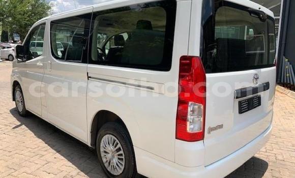 اشتري مستعمل Toyota Hiace White سيارة في Maseru في Maseru اشتري مستعمل Toyota Hiace White سيارة في Maseru في Maseru