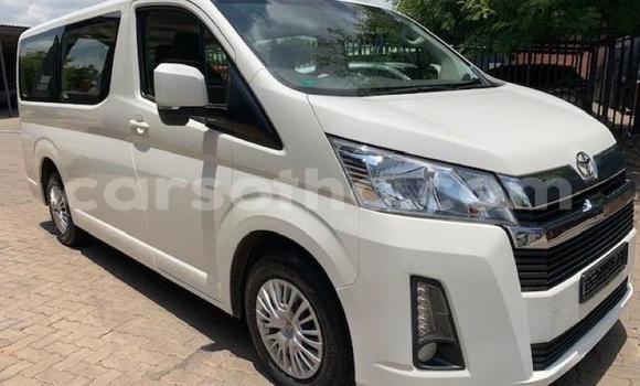 اشتري مستعمل Toyota Hiace White سيارة في Maseru في Maseru اشتري مستعمل Toyota Hiace White سيارة في Maseru في Maseru
