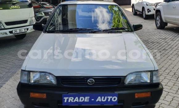 Acheter Occasion Voiture Mazda 323 Blanc à Maseru, Maseru Acheter Occasion Voiture Mazda 323 Blanc à Maseru, Maseru