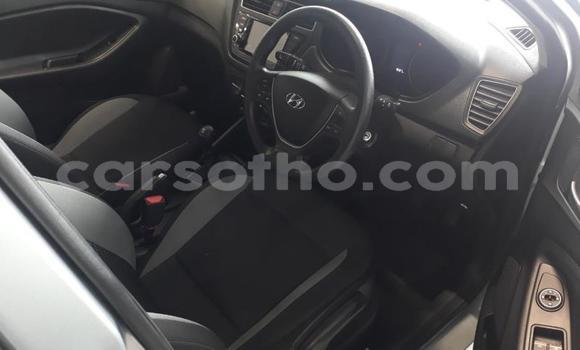 Acheter Occasion Voiture Hyundai i20 Gris à Maseru, Maseru Acheter Occasion Voiture Hyundai i20 Gris à Maseru, Maseru