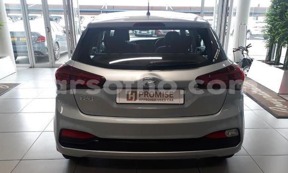 Acheter Occasion Voiture Hyundai i20 Gris à Maseru, Maseru Acheter Occasion Voiture Hyundai i20 Gris à Maseru, Maseru