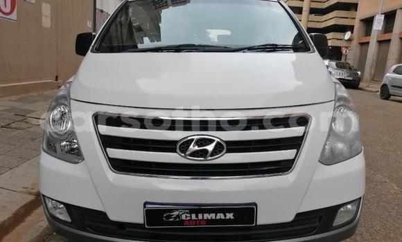 اشتري مستعمل Hyundai H1 White سيارة في Maseru في Maseru اشتري مستعمل Hyundai H1 White سيارة في Maseru في Maseru