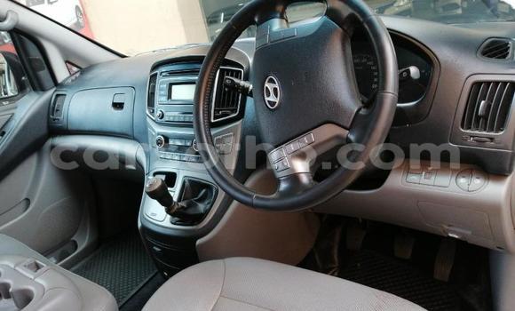 اشتري مستعمل Hyundai H1 White سيارة في Maseru في Maseru اشتري مستعمل Hyundai H1 White سيارة في Maseru في Maseru