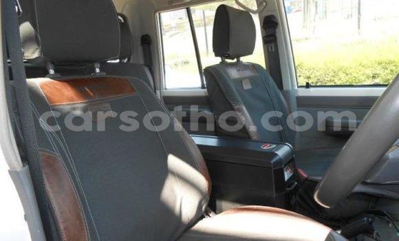 Sayi Na hannu Toyota Land Cruiser White Mota in Maseru a Maseru Sayi Na hannu Toyota Land Cruiser White Mota in Maseru a Maseru