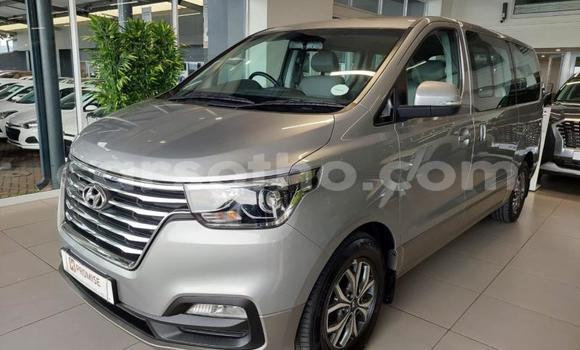 Buy Used Hyundai H1 Silver Car in Maseru in Maseru Buy Used Hyundai H1 Silver Car in Maseru in Maseru