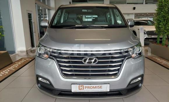 Buy Used Hyundai H1 Silver Car in Maseru in Maseru Buy Used Hyundai H1 Silver Car in Maseru in Maseru