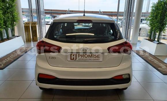 اشتري مستعمل Hyundai i20 White سيارة في Maseru في Maseru اشتري مستعمل Hyundai i20 White سيارة في Maseru في Maseru