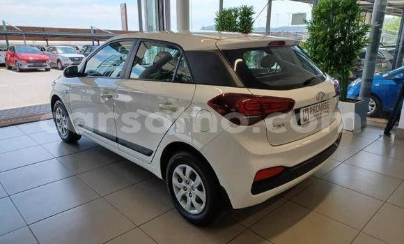 اشتري مستعمل Hyundai i20 White سيارة في Maseru في Maseru اشتري مستعمل Hyundai i20 White سيارة في Maseru في Maseru