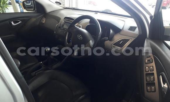 اشتري مستعمل Hyundai ix35 Silver سيارة في Maseru في Maseru اشتري مستعمل Hyundai ix35 Silver سيارة في Maseru في Maseru