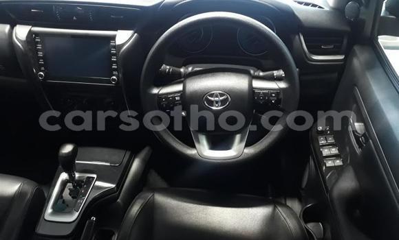 Acheter Occasion Voiture Toyota Fortuner Blanc à Maseru, Maseru Acheter Occasion Voiture Toyota Fortuner Blanc à Maseru, Maseru
