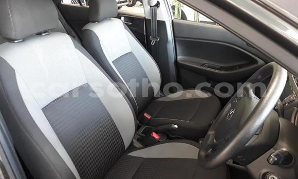 Sayi Na hannu Hyundai i20 Black Mota in Maseru a Maseru Sayi Na hannu Hyundai i20 Black Mota in Maseru a Maseru