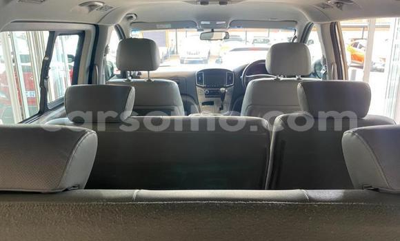 اشتري مستعمل Hyundai H1 White سيارة في Maseru في Maseru اشتري مستعمل Hyundai H1 White سيارة في Maseru في Maseru