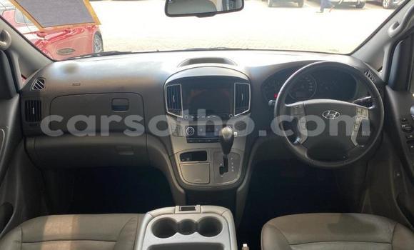 اشتري مستعمل Hyundai H1 White سيارة في Maseru في Maseru اشتري مستعمل Hyundai H1 White سيارة في Maseru في Maseru