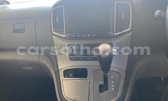 اشتري مستعمل Hyundai H1 White سيارة في Maseru في Maseru اشتري مستعمل Hyundai H1 White سيارة في Maseru في Maseru