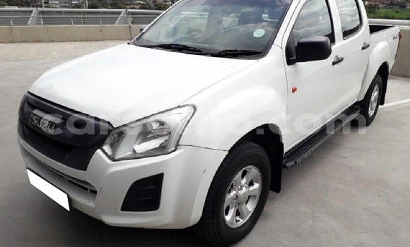 Acheter Occasion Voiture Isuzu KB Blanc à Maseru, Maseru Acheter Occasion Voiture Isuzu KB Blanc à Maseru, Maseru