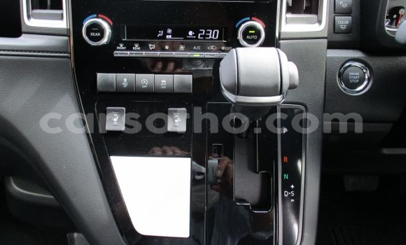 Sayi Na hannu Toyota Grand HiAce Black Mota in Butha–Buthe a Thaba-Tseka Sayi Na hannu Toyota Grand HiAce Black Mota in Butha–Buthe a Thaba-Tseka