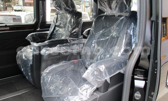 Sayi Na hannu Toyota Grand HiAce Black Mota in Butha–Buthe a Thaba-Tseka Sayi Na hannu Toyota Grand HiAce Black Mota in Butha–Buthe a Thaba-Tseka