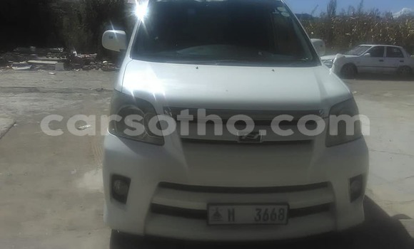 Buy Used Toyota Noah White Car in Maseru in Maseru Buy Used Toyota Noah White Car in Maseru in Maseru