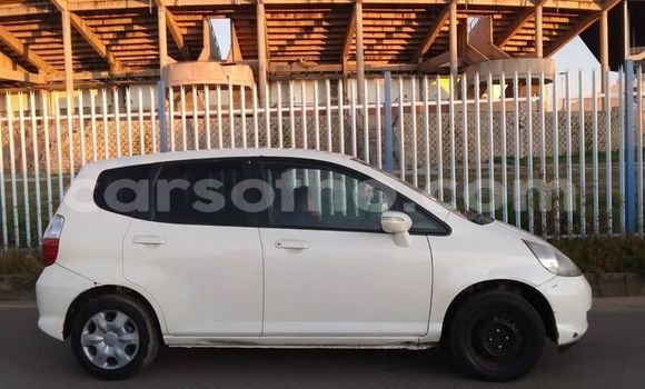 Buy Used Honda FIT White Car in Maseru in Maseru Buy Used Honda FIT White Car in Maseru in Maseru