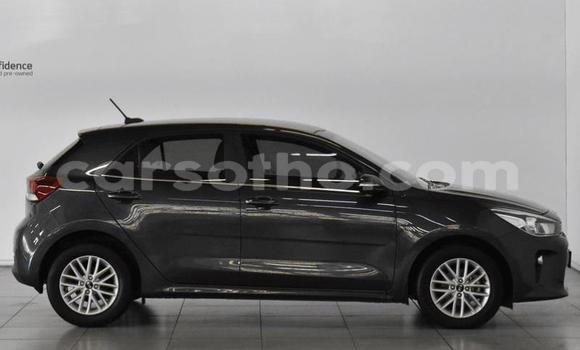Sayi Na hannu Kia Rio Silver Mota in Maseru a Maseru Sayi Na hannu Kia Rio Silver Mota in Maseru a Maseru