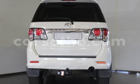اشتري مستعمل Toyota Fortuner White سيارة في Butha Buthe في Butha-Buthe اشتري مستعمل Toyota Fortuner White سيارة في Butha Buthe في Butha-Buthe