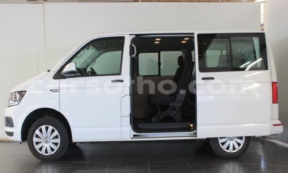 اشتري مستعمل Volkswagen Multivan White سيارة في Maseru في Maseru اشتري مستعمل Volkswagen Multivan White سيارة في Maseru في Maseru