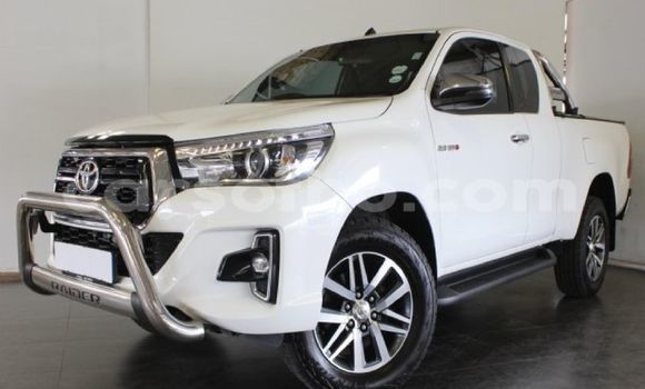 Acheter Occasion Voiture Toyota Hilux Blanc à Butha–Buthe, Thaba-Tseka Acheter Occasion Voiture Toyota Hilux Blanc à Butha–Buthe, Thaba-Tseka