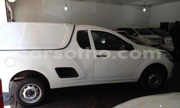 Buy Used Chevlolet Spin White Car in Maseru in Maseru Buy Used Chevlolet Spin White Car in Maseru in Maseru