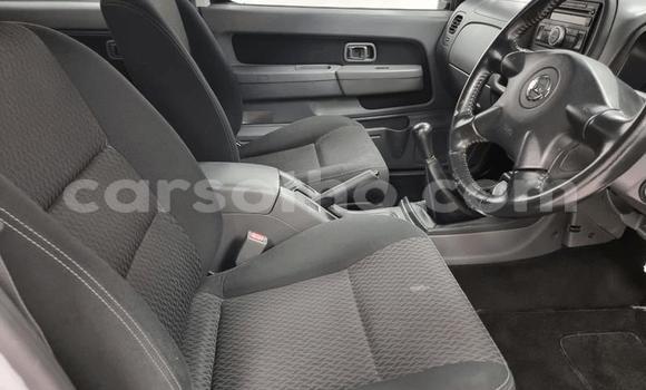 Sayi Na hannu Nissan NP 300 White Mota in Maseru a Maseru Sayi Na hannu Nissan NP 300 White Mota in Maseru a Maseru