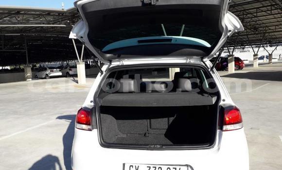 Sayi Na hannu Volkswagen Golf GTI White Mota in Maseru a Maseru Sayi Na hannu Volkswagen Golf GTI White Mota in Maseru a Maseru