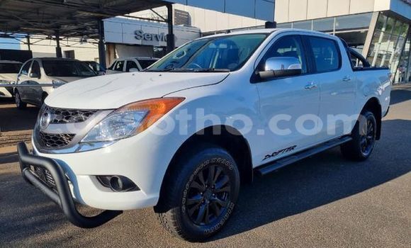 Acheter Occasion Voiture Mazda BT-50 Blanc à Maseru, Maseru Acheter Occasion Voiture Mazda BT-50 Blanc à Maseru, Maseru