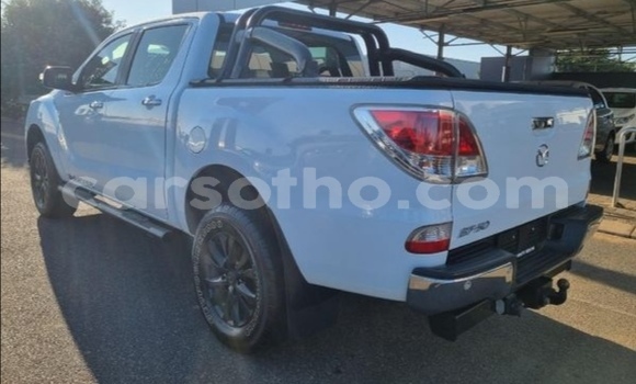 Acheter Occasion Voiture Mazda BT-50 Blanc à Maseru, Maseru Acheter Occasion Voiture Mazda BT-50 Blanc à Maseru, Maseru