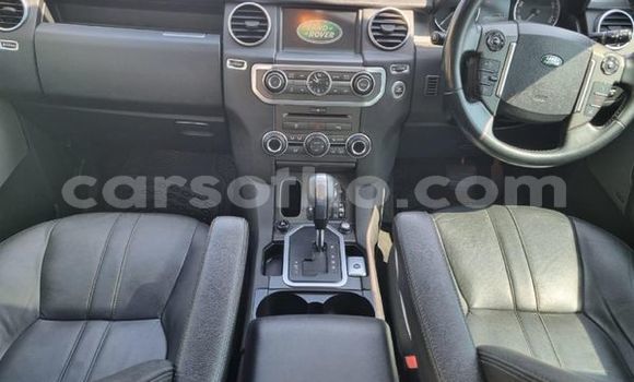 Buy Used Land Rover Discovery White Car in Maseru in Maseru Buy Used Land Rover Discovery White Car in Maseru in Maseru