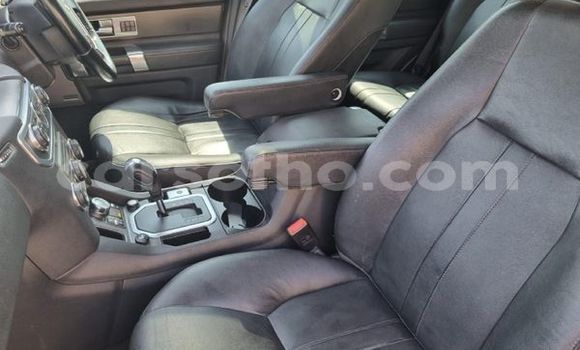 Buy Used Land Rover Discovery White Car in Maseru in Maseru Buy Used Land Rover Discovery White Car in Maseru in Maseru