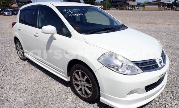 اشتري مستعمل Nissan Tiida White سيارة في Maseru في Maseru اشتري مستعمل Nissan Tiida White سيارة في Maseru في Maseru