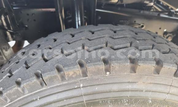 Acheter Occasion Voiture Hyundai H1 Blanc à Maseru, Maseru Acheter Occasion Voiture Hyundai H1 Blanc à Maseru, Maseru