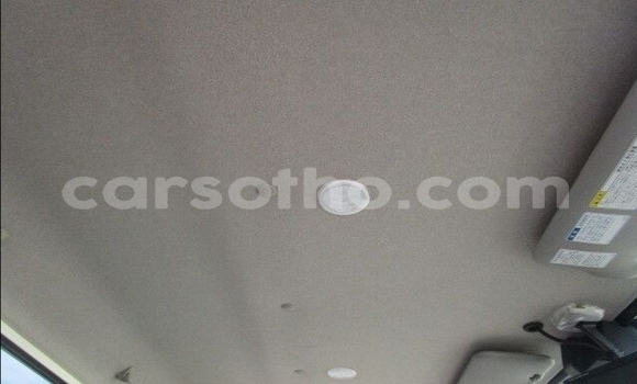 Acheter Occasion Voiture Hyundai H1 Blanc à Maseru, Maseru Acheter Occasion Voiture Hyundai H1 Blanc à Maseru, Maseru