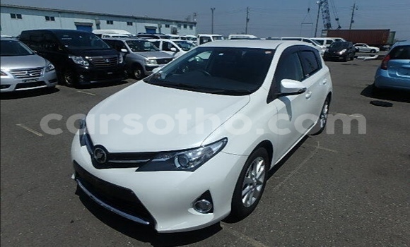 Buy Used Toyota Auris White Car in Maseru in Maseru Buy Used Toyota Auris White Car in Maseru in Maseru