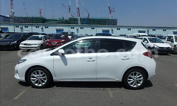 Buy Used Toyota Auris White Car in Maseru in Maseru Buy Used Toyota Auris White Car in Maseru in Maseru