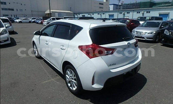 Buy Used Toyota Auris White Car in Maseru in Maseru Buy Used Toyota Auris White Car in Maseru in Maseru
