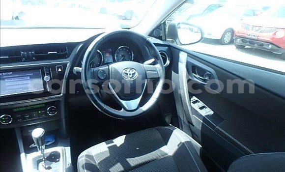 Buy Used Toyota Auris White Car in Maseru in Maseru Buy Used Toyota Auris White Car in Maseru in Maseru
